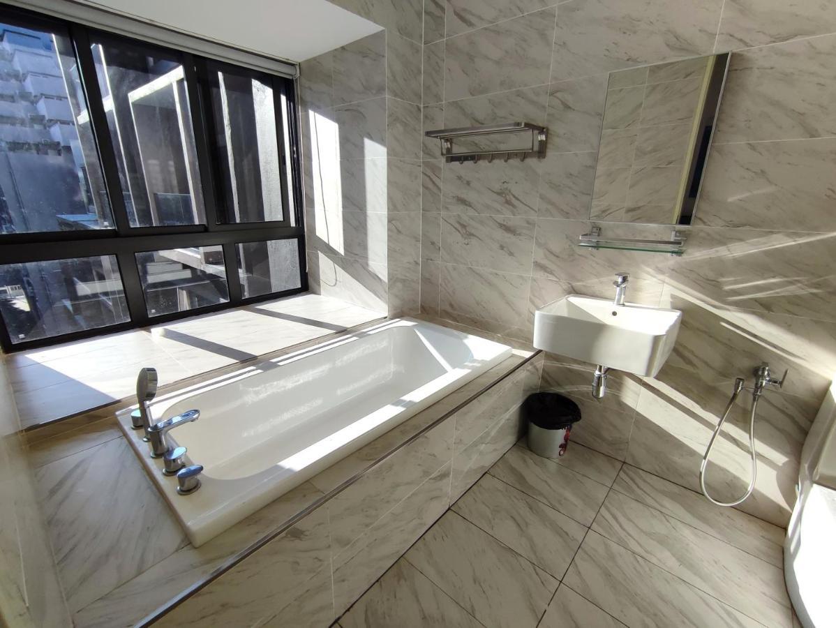 Melaka Town - Imperio Residence Studio With Bathtub Екстер'єр фото